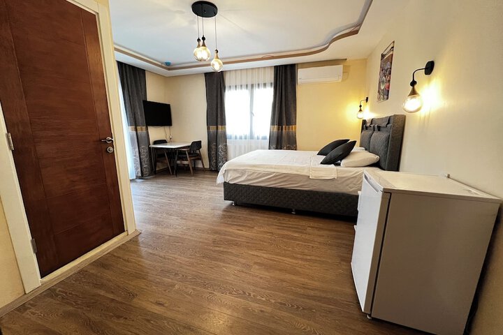 Room 8 of 58