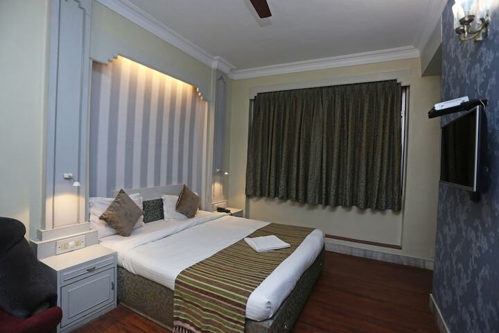 Room 63 of 92