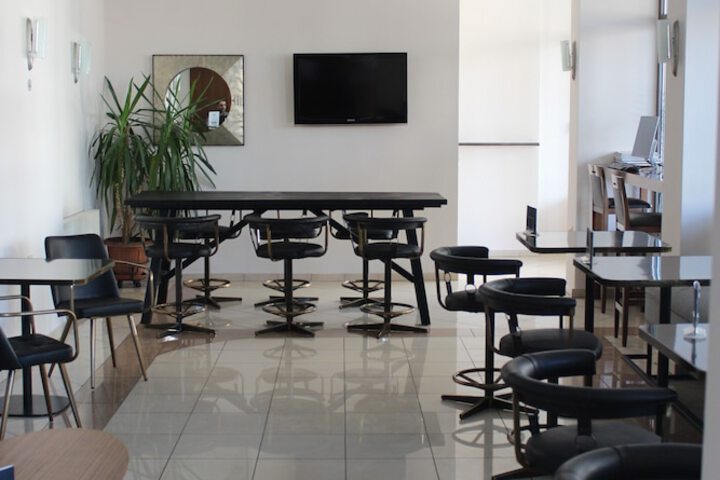 Guest Lobby