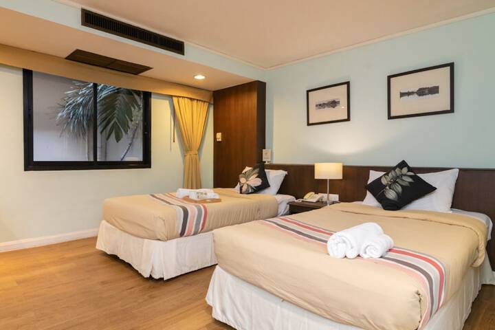 Room 27 of 61