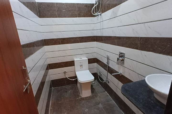 Room 13 of 14