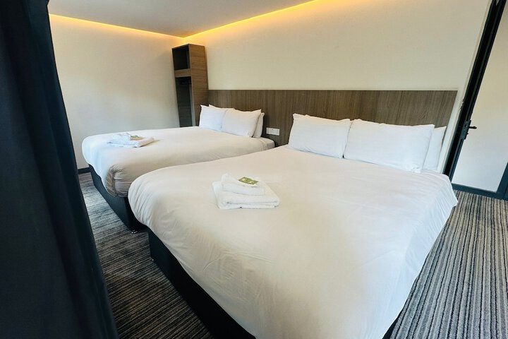 Room 3 of 18
