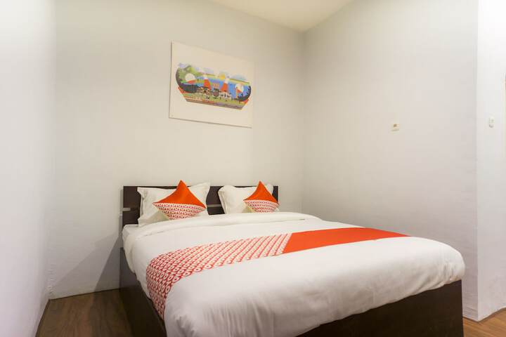 Room 19 of 32