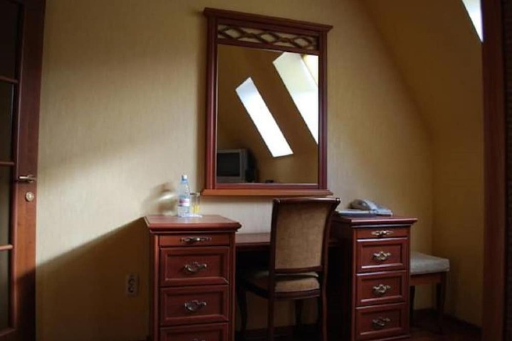 Room 26 of 50