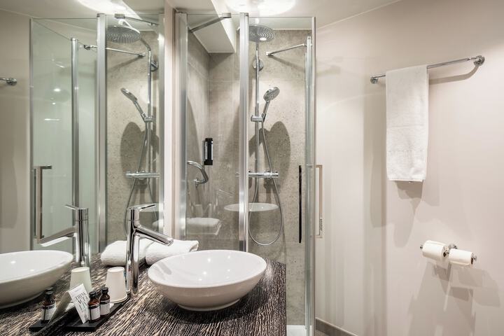 Clean Restrooms