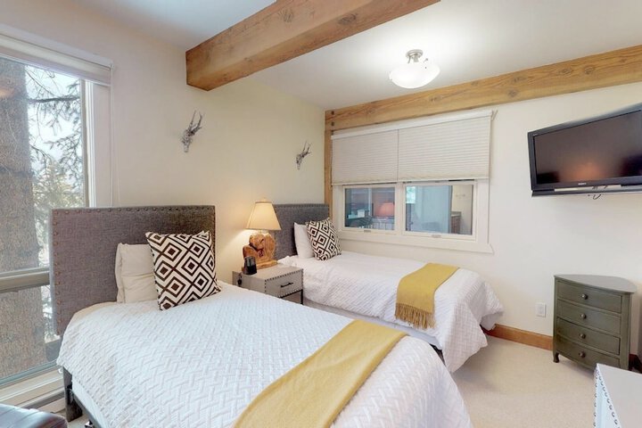 Room 14 of 1000