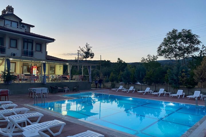 Pool 58 of 85