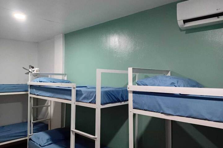 Room 11 of 33