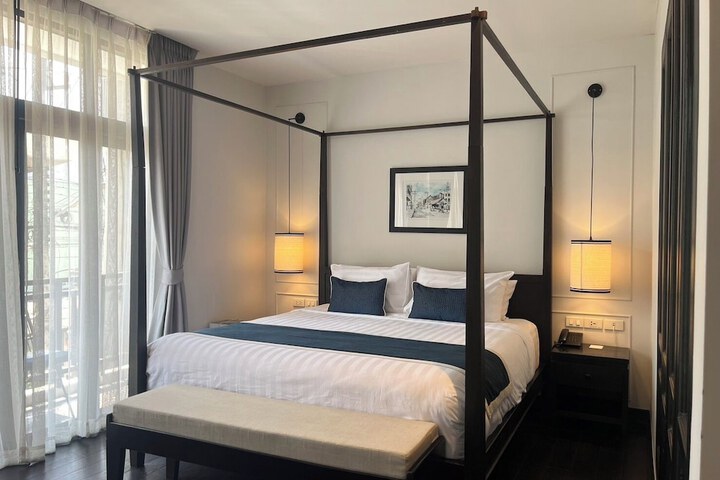 Room 25 of 80