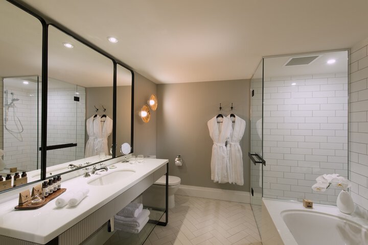 Room 20 of 40