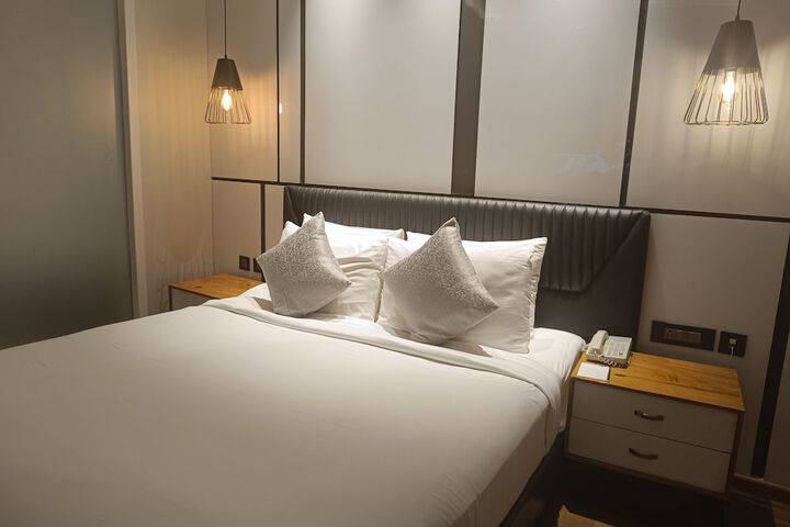 Room 28 of 78