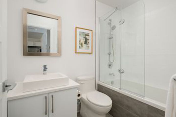 Room 3 of 21
