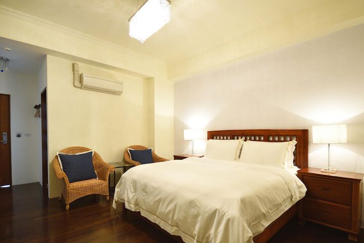 Room 12 of 49