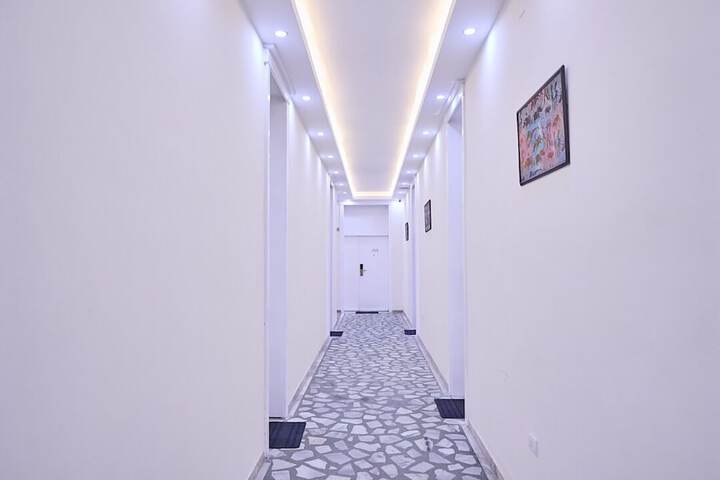 Ballroom/Hall 22 of 30