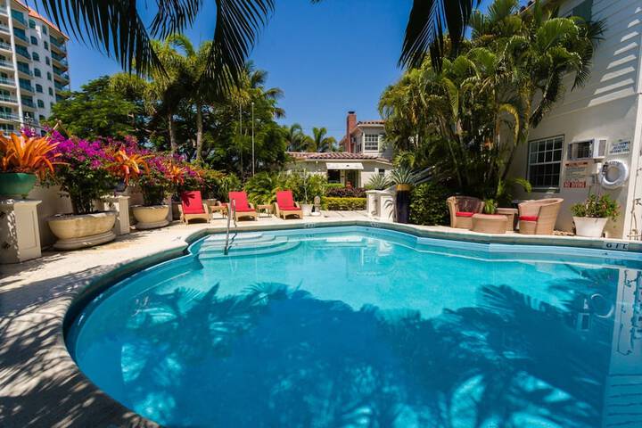Pool 92 of 141