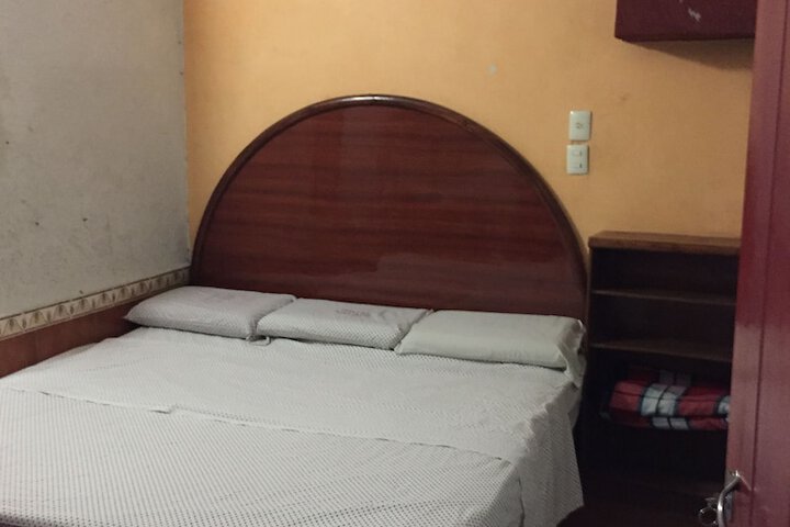 Room 5 of 19