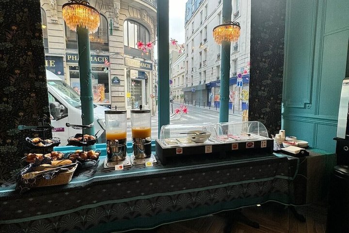 Breakfast/Coffee Service 44 of 67