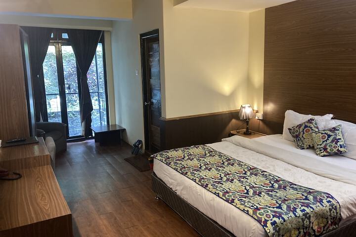 Room 25 of 61