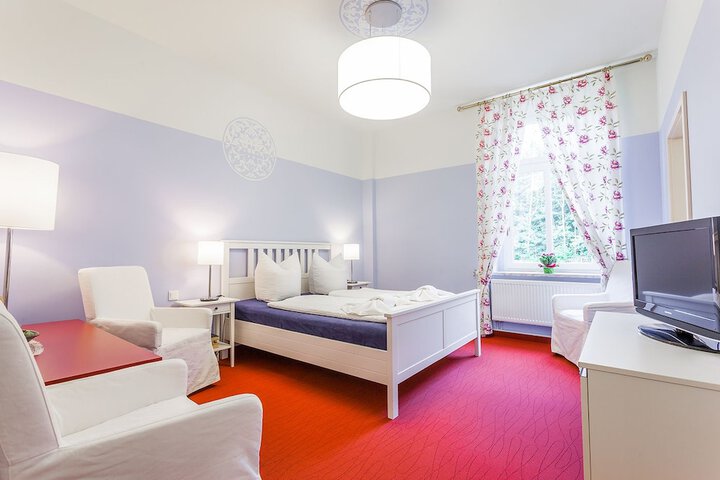 Room 5 of 51