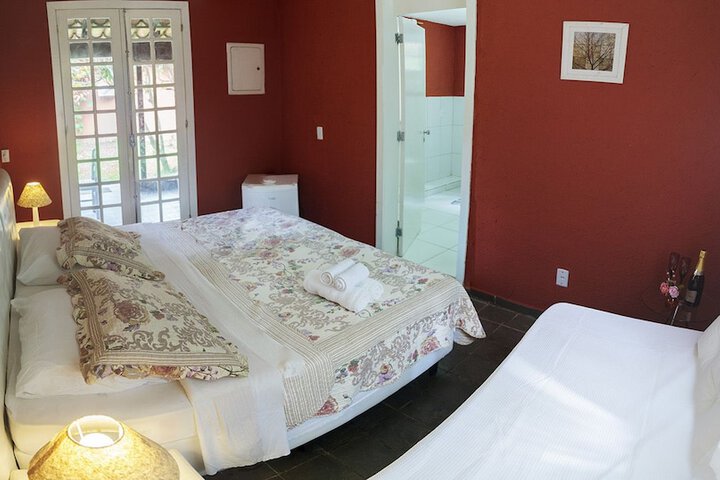 Room 4 of 43