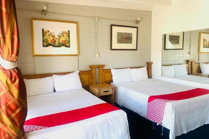 2 Queen Beds (3 of 16)