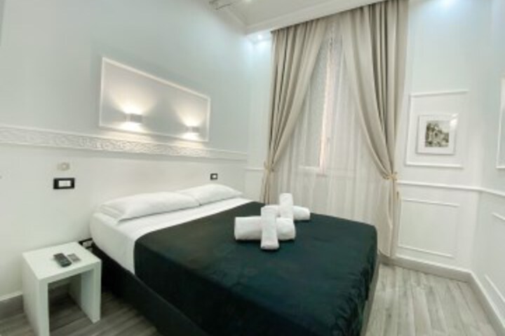 Room 43 of 82
