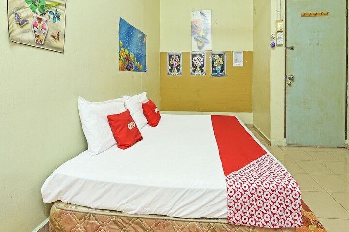 Room 17 of 43