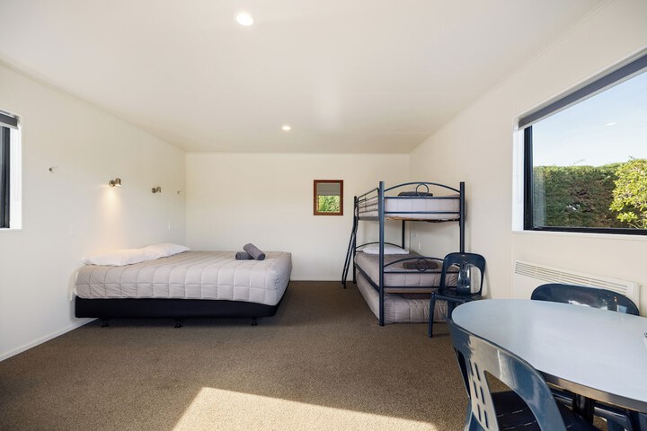 Room 30 of 161