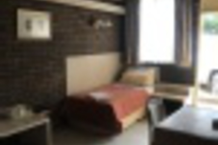 Room 219 of 312