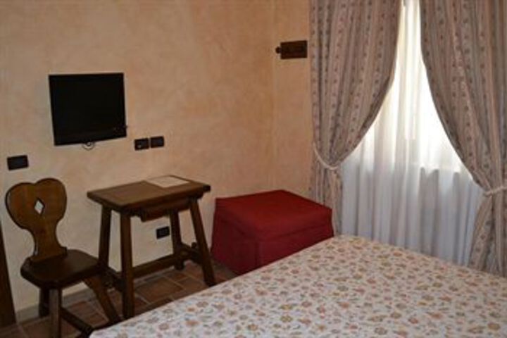 Room 21 of 29