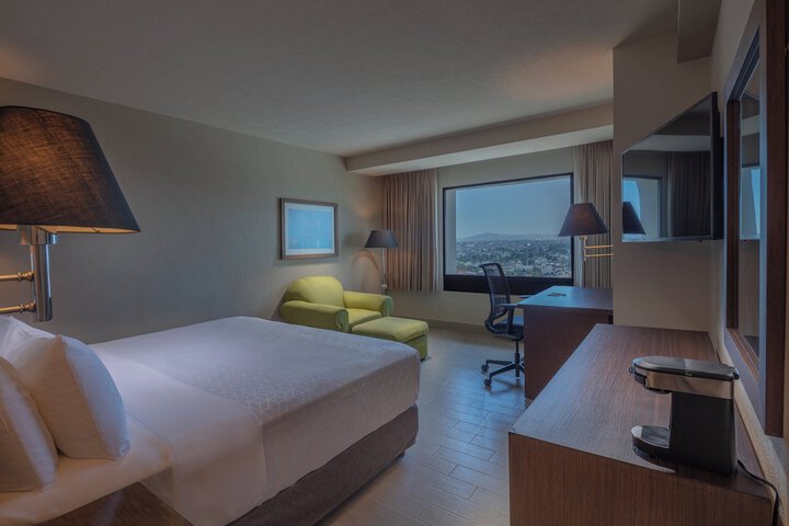 Room 26 of 72
