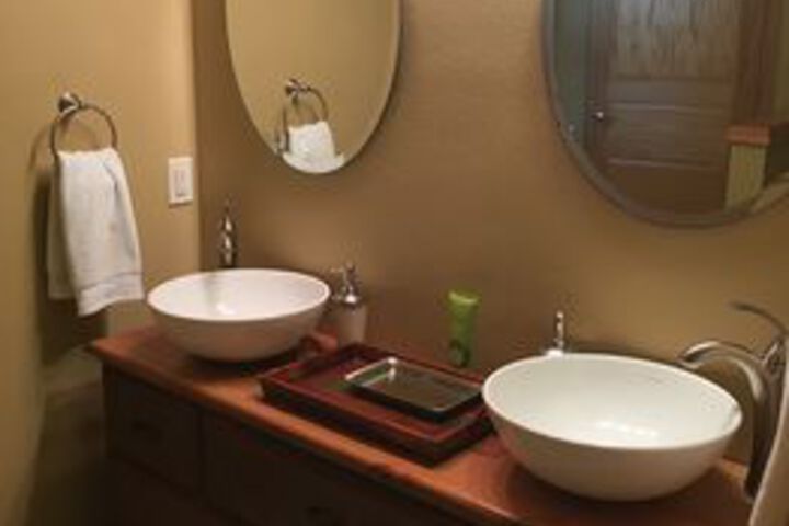 Room 4 of 44