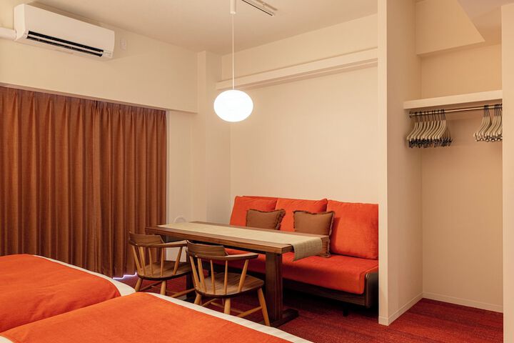 Room 65 of 104