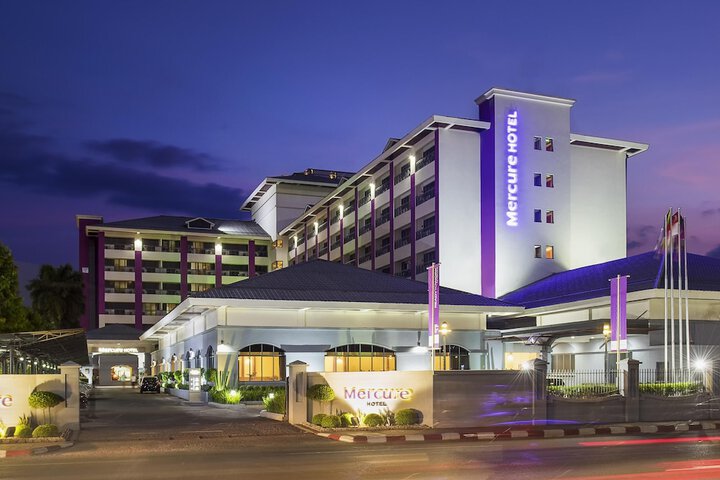 Hotel 90 of 93