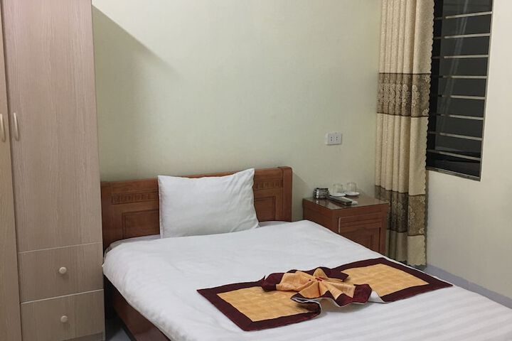 Room 30 of 82