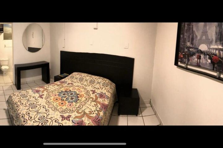 Room 11 of 14