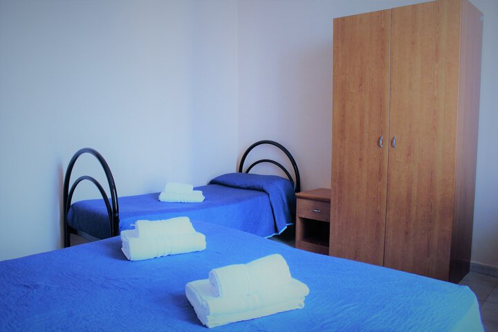 Room 21 of 21