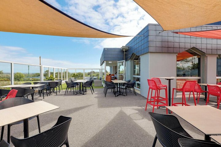 Terrace/Patio 76 of 77