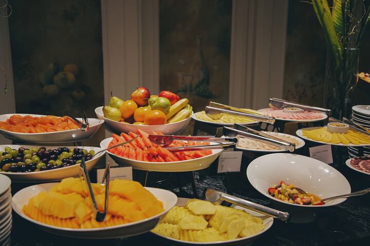 Dining 42 of 72