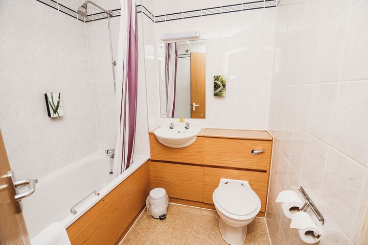 Room 20 of 35