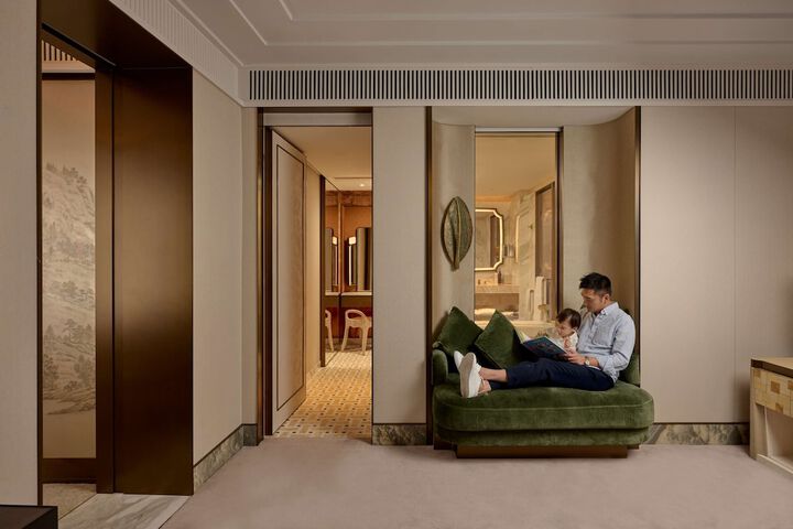 Room 43 of 119