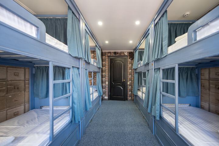Room 12 of 68