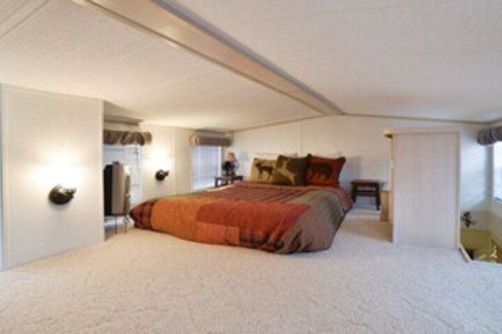 Room 29 of 34