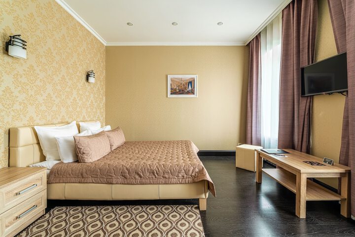 Room 12 of 52