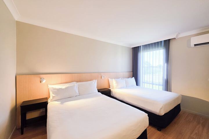 Room 16 of 37