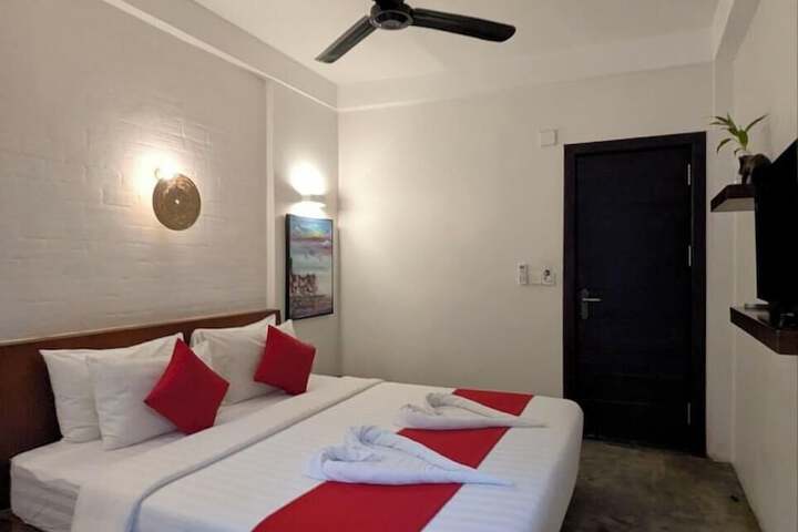 Room 45 of 177