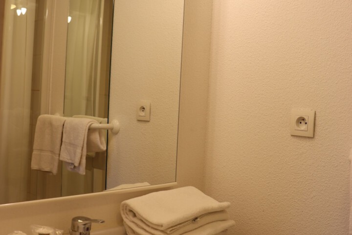 Room 23 of 45