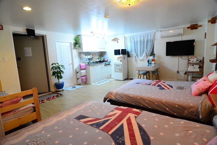 Room 25 of 264