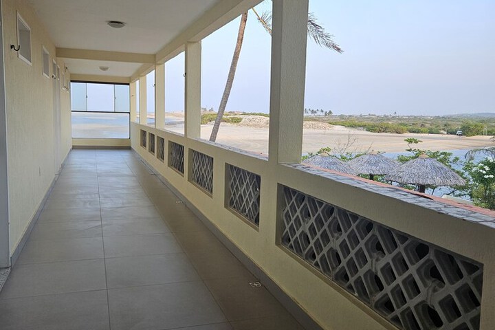 Ballroom/Hall 48 of 63