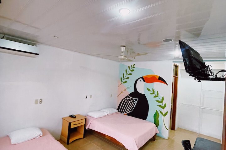 Room 4 of 11